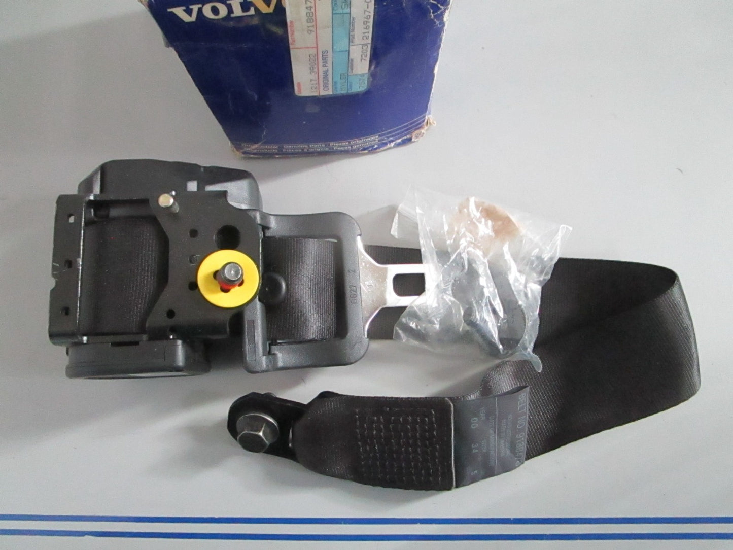 NEW OEM 9188478 Volvo Penta Outer Belt Assy 0820