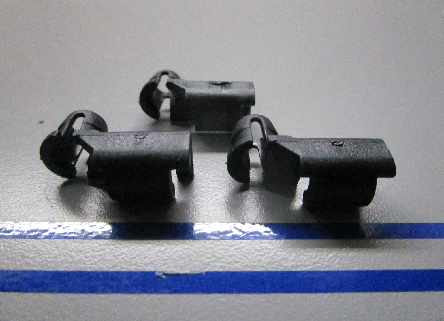 *NEW OEM* (LOT OF 3) 0810 Suzuki Connector 09209-05017