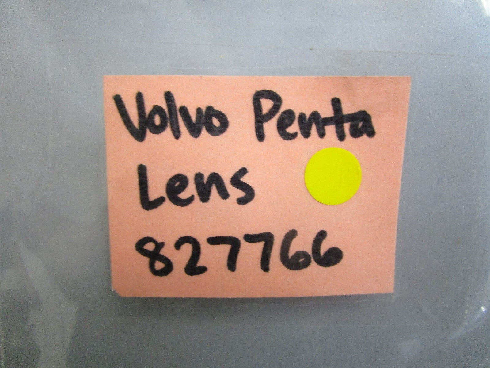 *NEW OEM* 0810 Volvo Penta Lens 827766