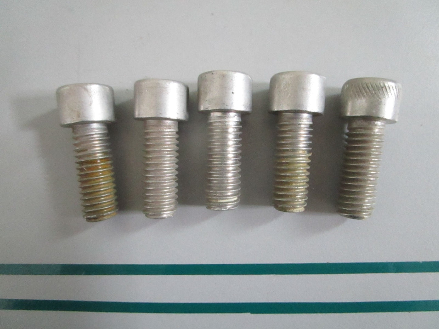 NEW OEM (LOT OF 5) 941810 Volvo Penta Screw 0820
