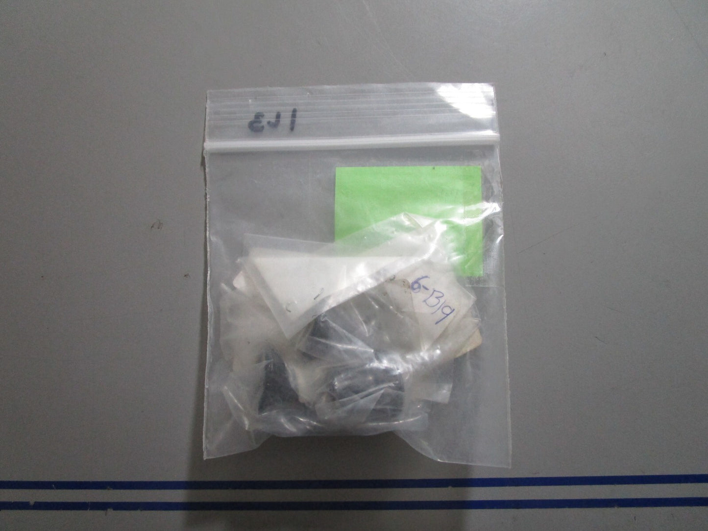 *NEW OEM* 0810 Tohatsu Tilt Knob Stopper 309-62463-0 309624630