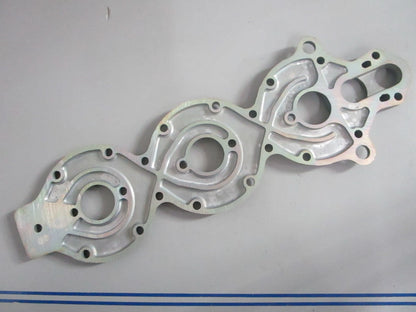 NEW OEM 320840 0320840 OMC Johnson Evinrude Cylinder Head Cover 0820