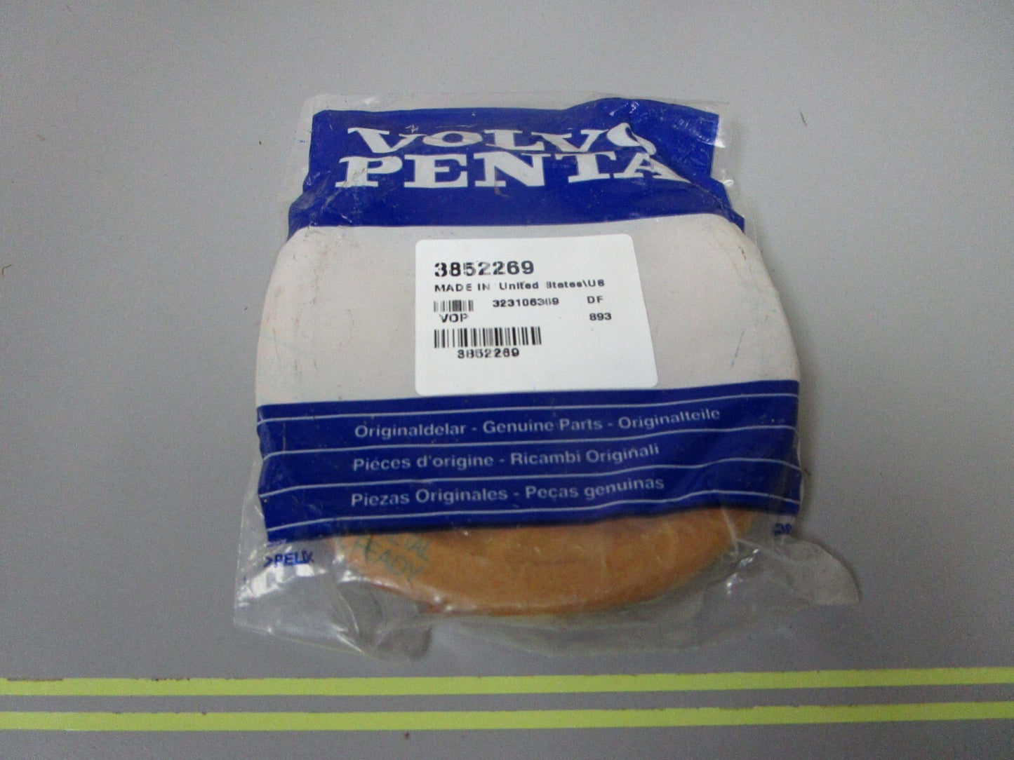 *NEW OEM* 0810 Volvo Penta Upper Bearing Ring 3852269