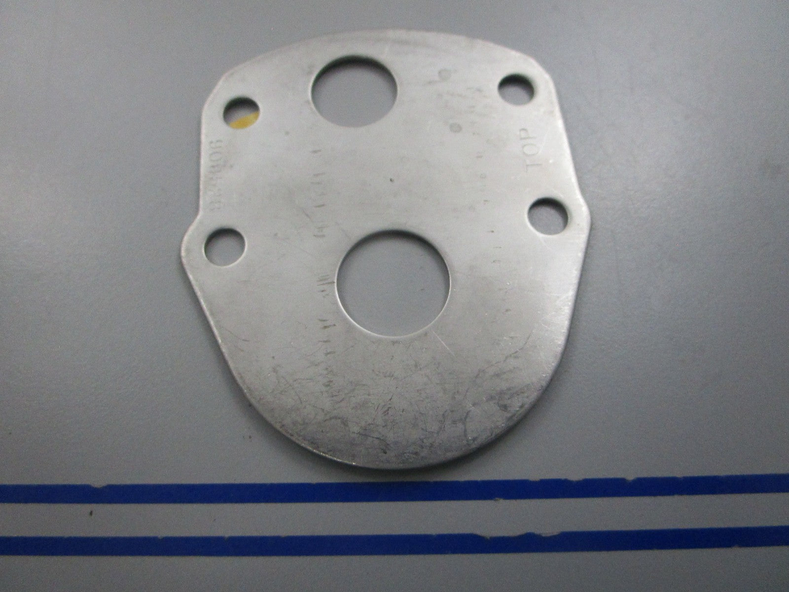 NEW OEM 909528 0909528 OMC Johnson Evinrude Plate 0810