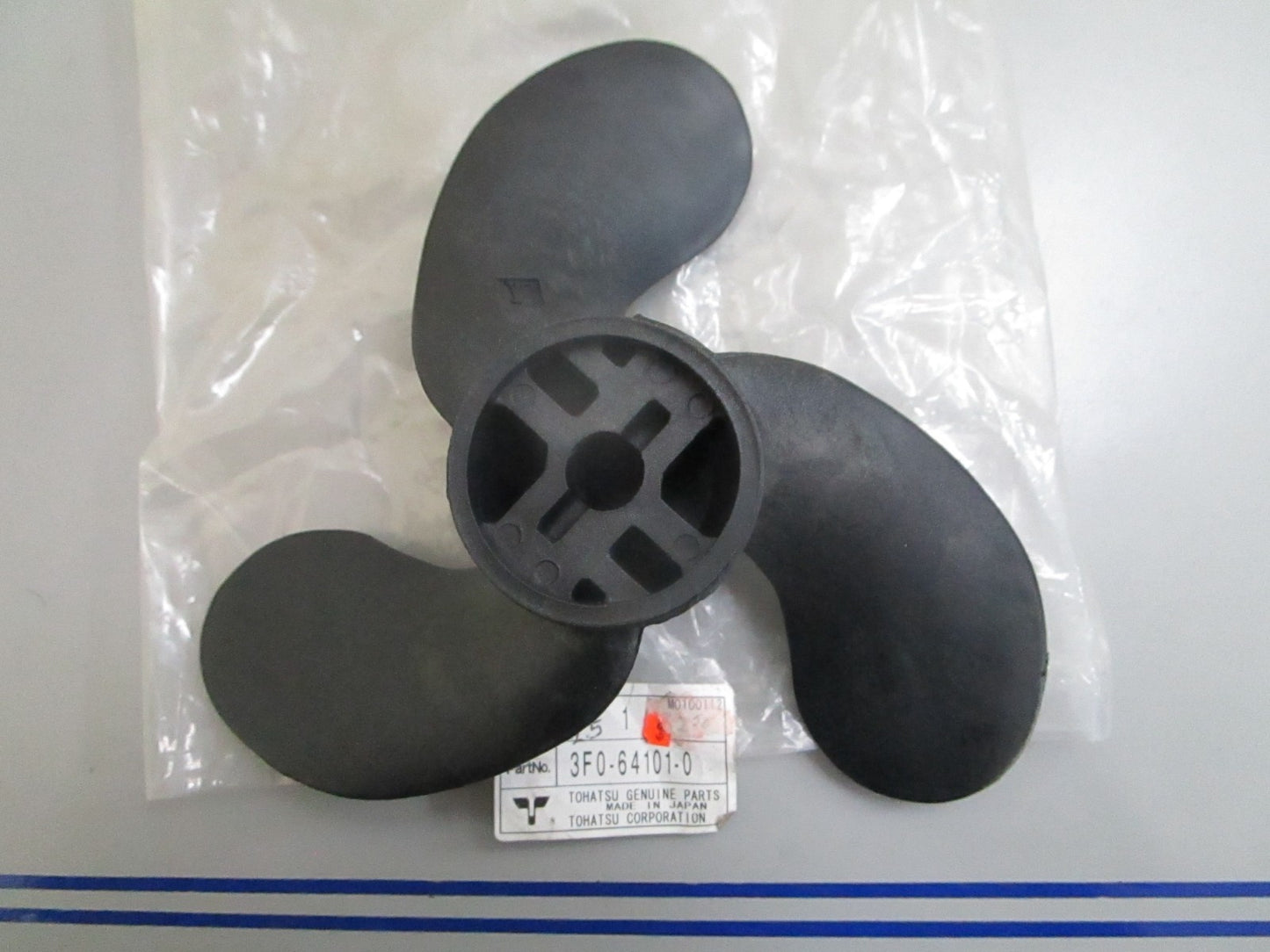 *NEW OEM* 0820 Tohatsu 3-Blade Propeller 3F0-64101-0