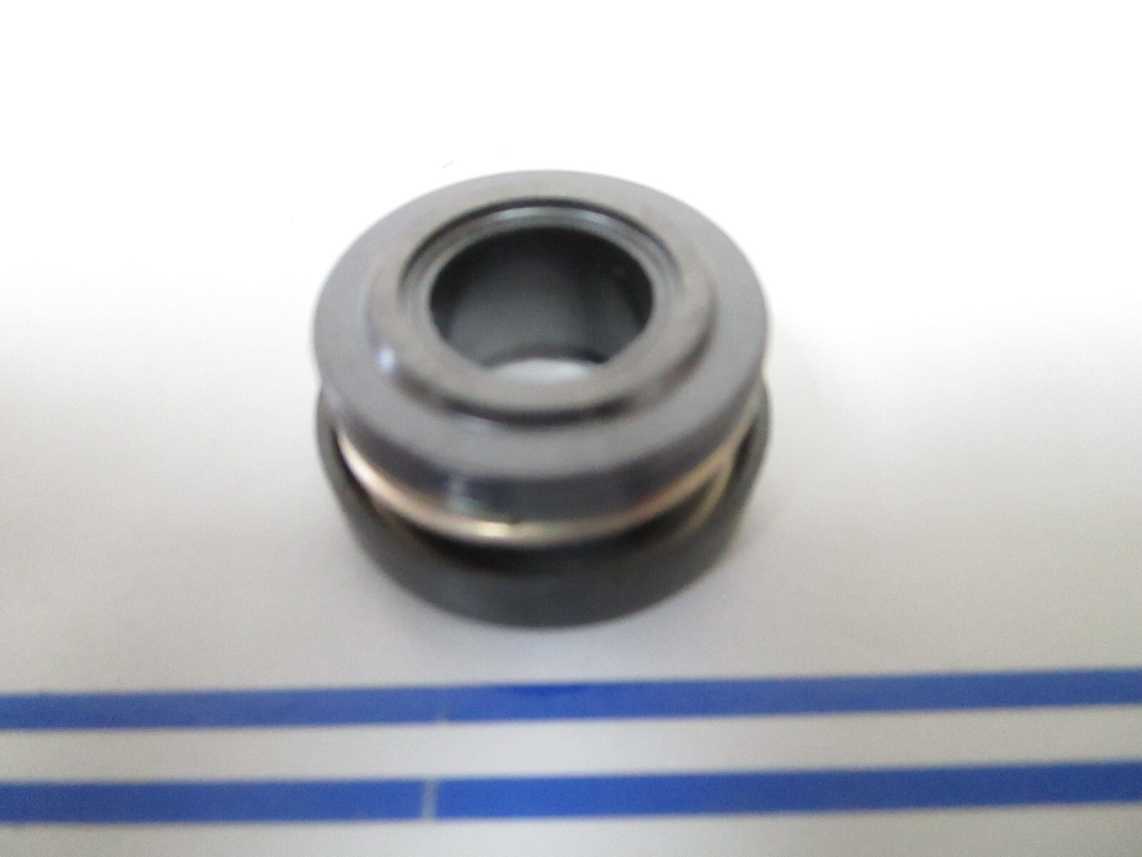 *NEW OEM* 0810 Volvo Penta Seal 460839