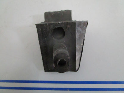 *NEW OEM* 0820 OMC Johnson Evinrude Grommet 332478 0332478