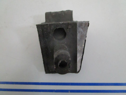 *NEW OEM* 0820 OMC Johnson Evinrude Grommet 332478 0332478