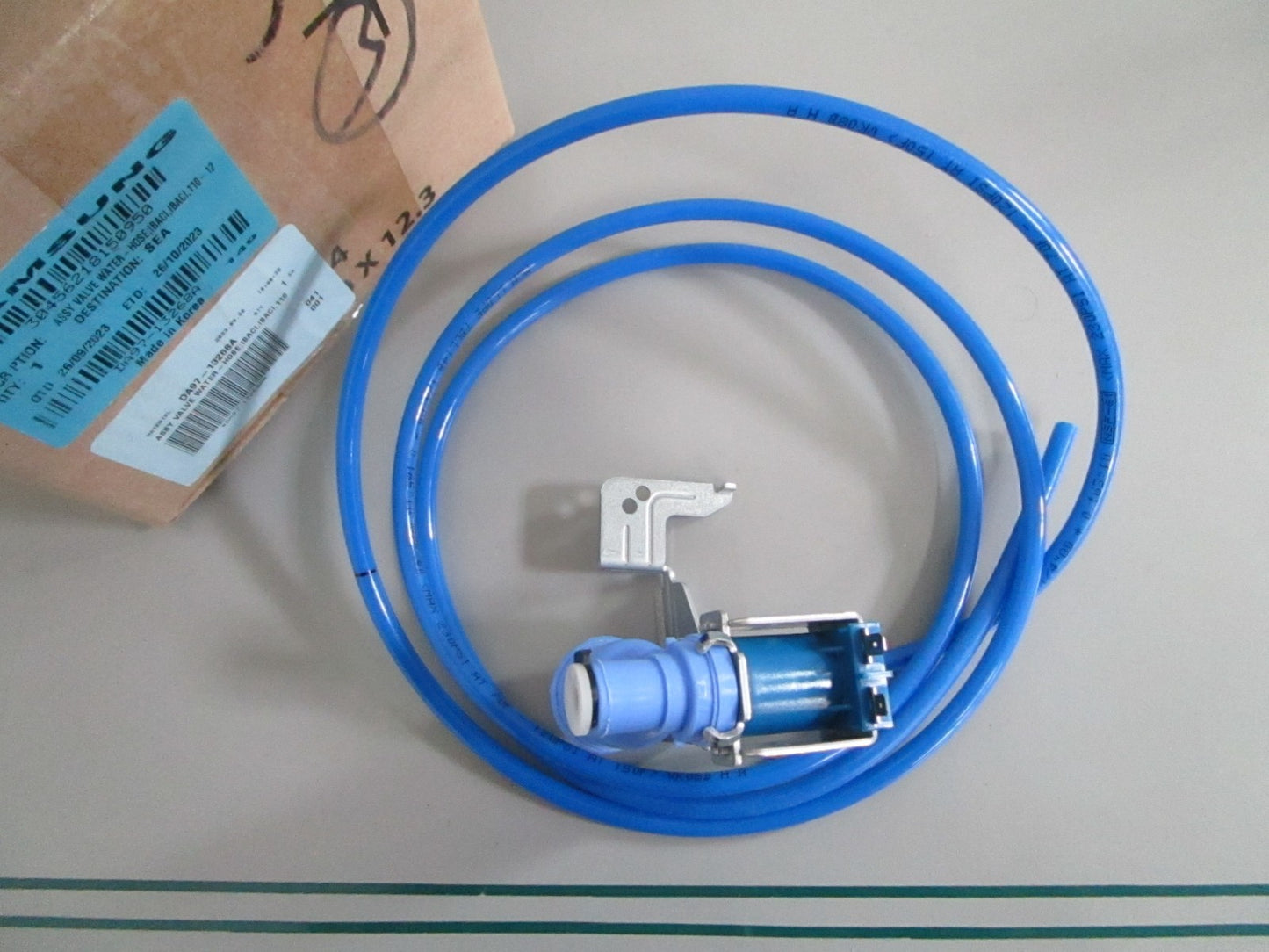 NEW OEM DA97-13268A Samsung Water Valve & Hose Assy 0820