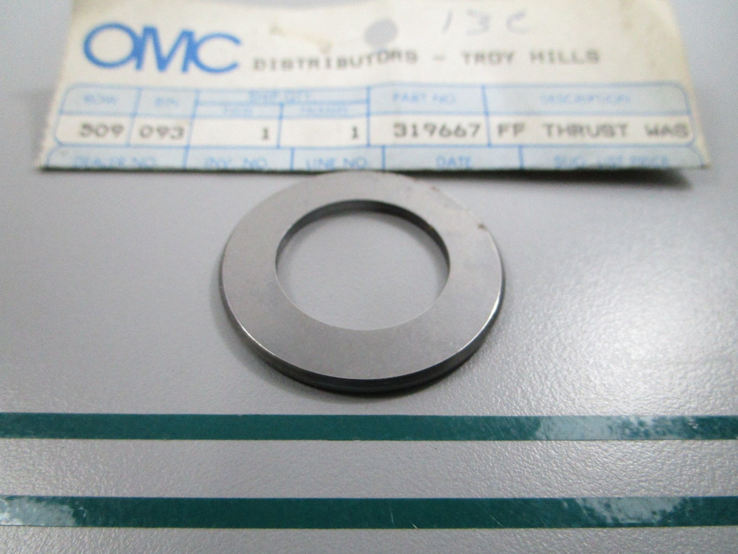 NEW OEM 319667 0319667 OMC Johnson Evinrude Thrust Washer 0810