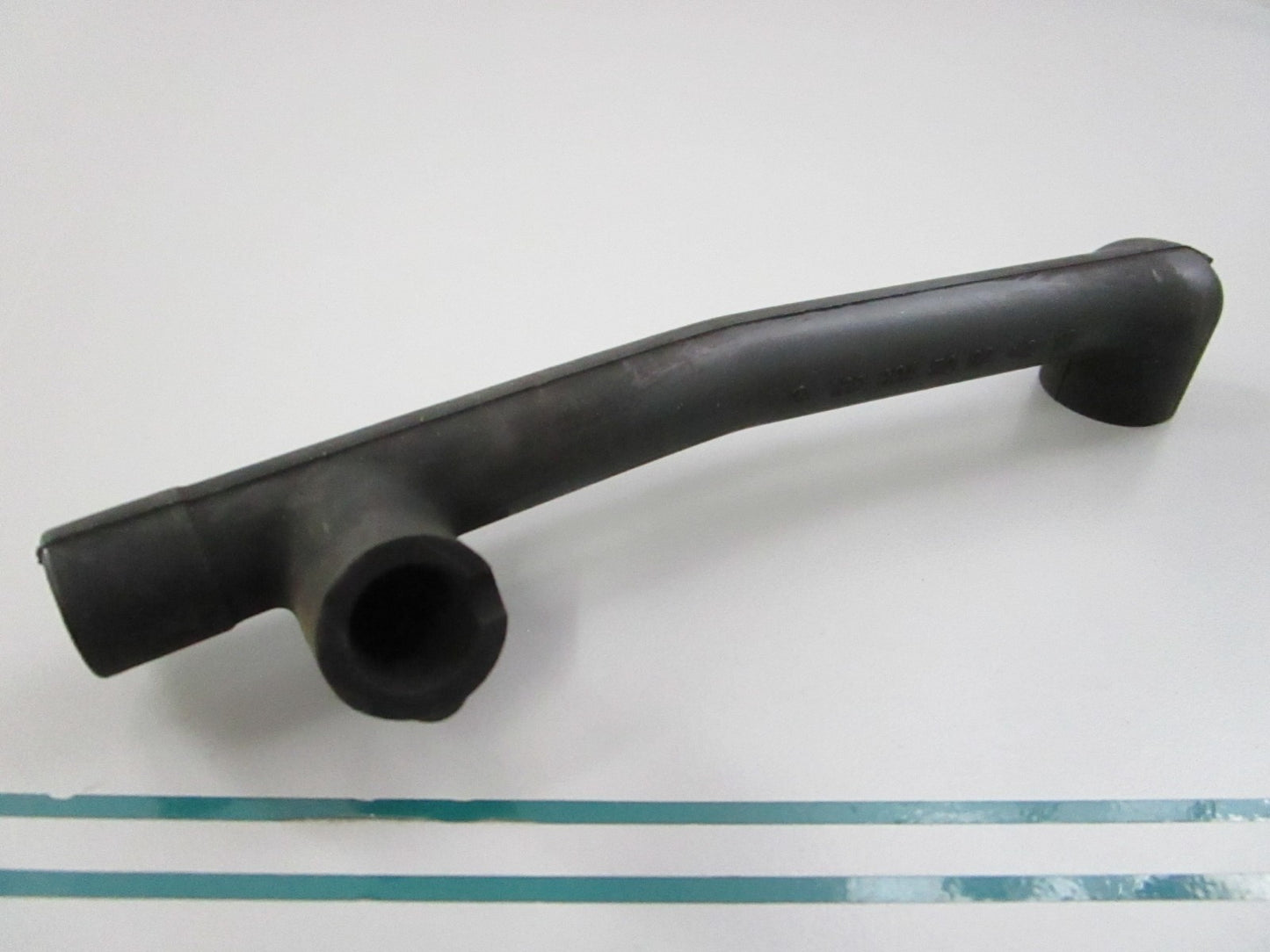 NEW OEM 1020945882 Mercedes-Benz Breather Hose 0810