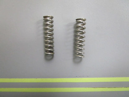 *NEW OEM* (LOT OF 2) 0810 OMC Johnson Evinrude Spring 312870 0312870