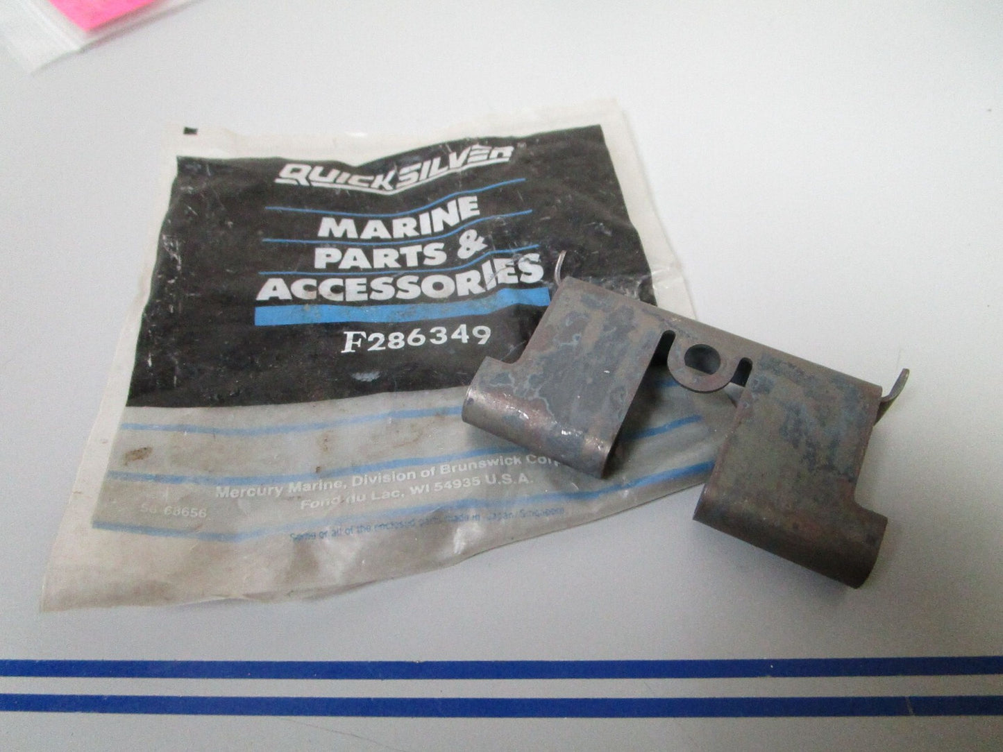 *NEW OEM* 0770 Mercury Quicksilver Force Reverse Lock F286349