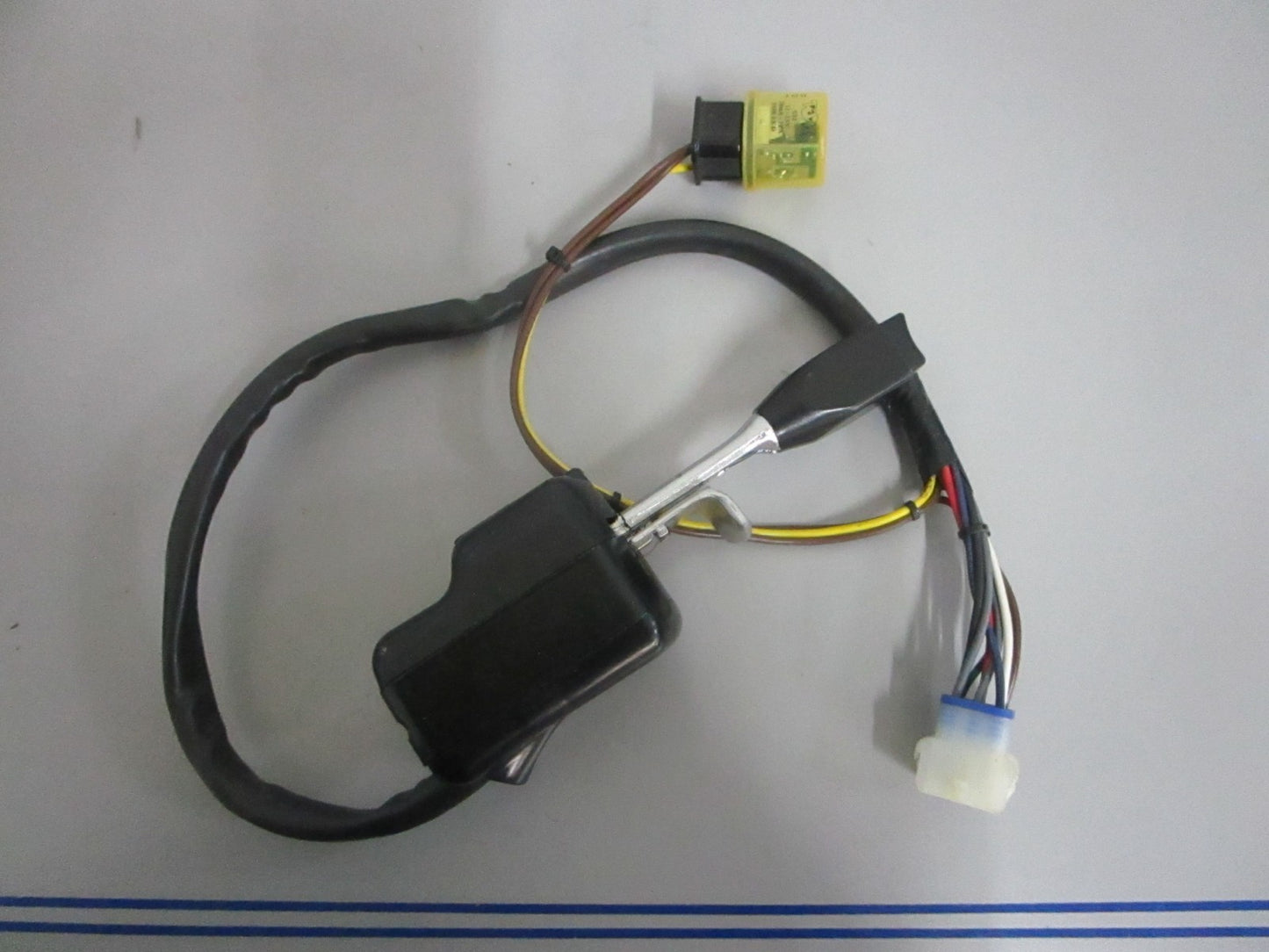 NEW VSM920 Universal Turn Signal Switch 0820