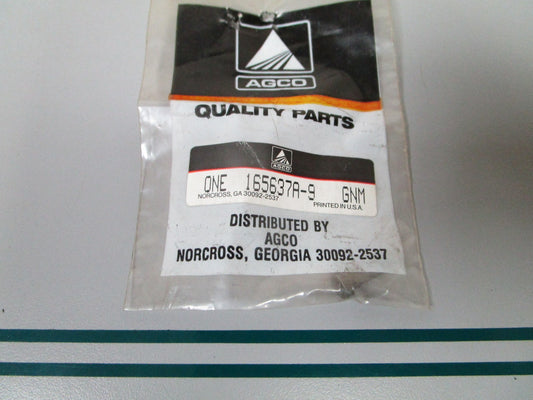 NEW OEM 165637A AGCO Guide 0810
