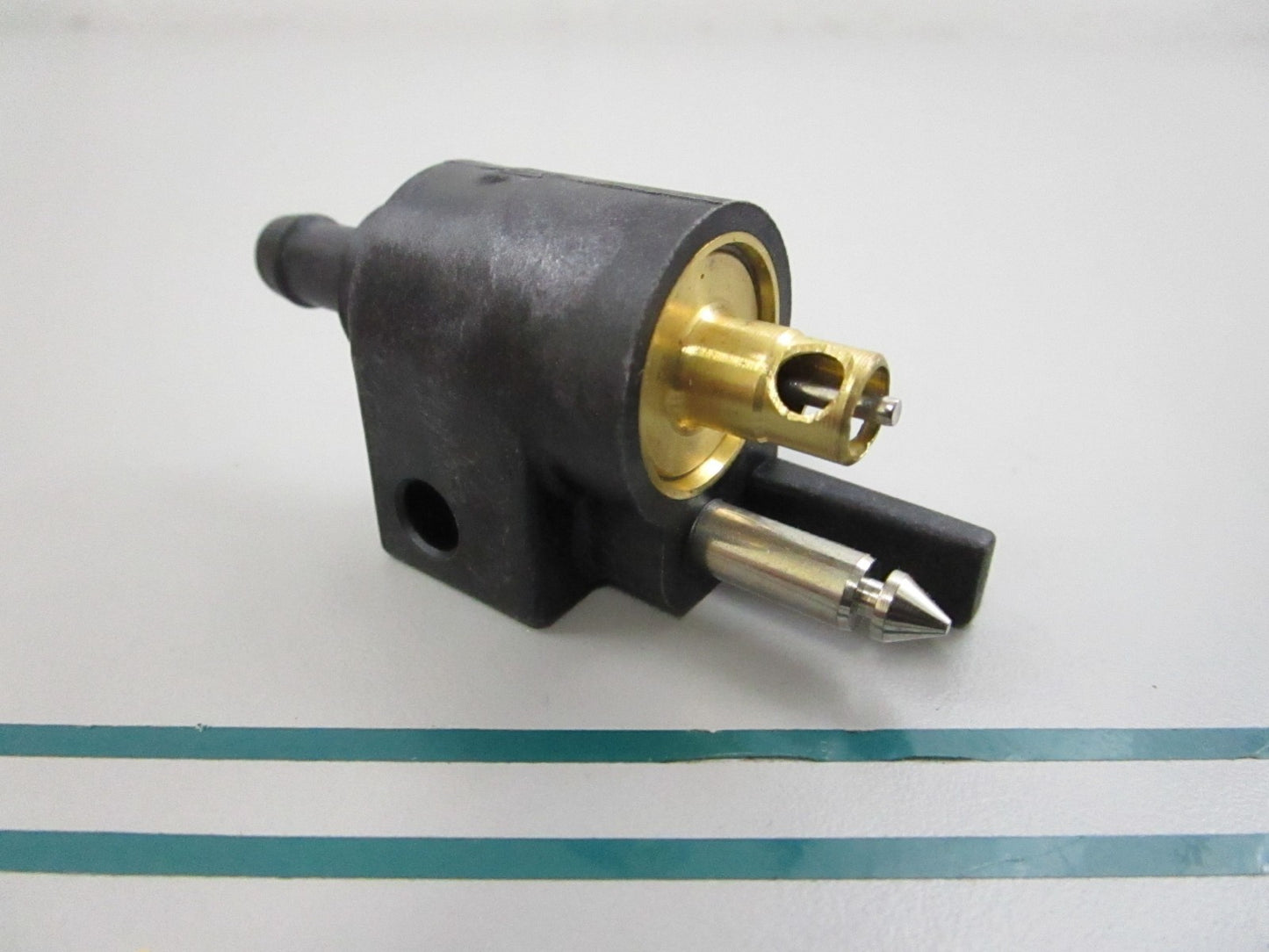 NEW OEM 6E5-24304-10-00 Yamaha Fuel Connector 0810