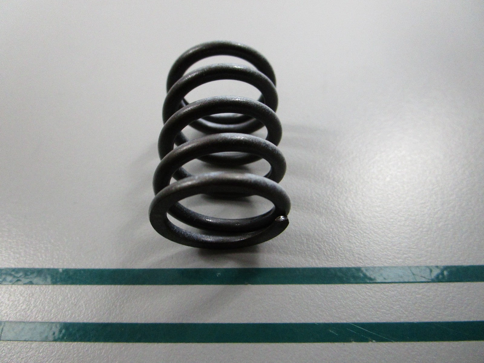 NEW OEM 49078-1203 Kawasaki Engine Valve Spring 0810