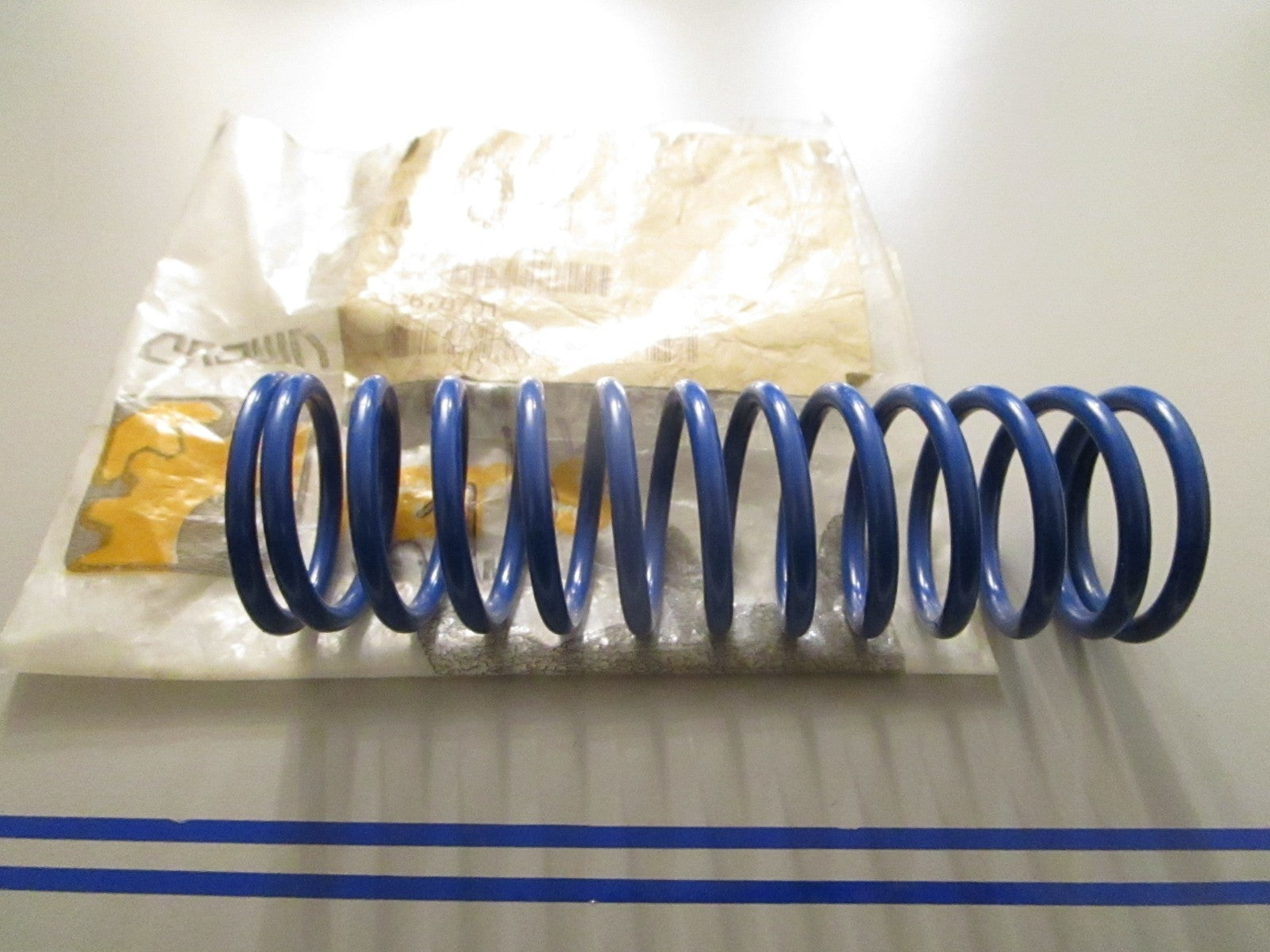 NEW OEM 076550 Crown Spring 0720
