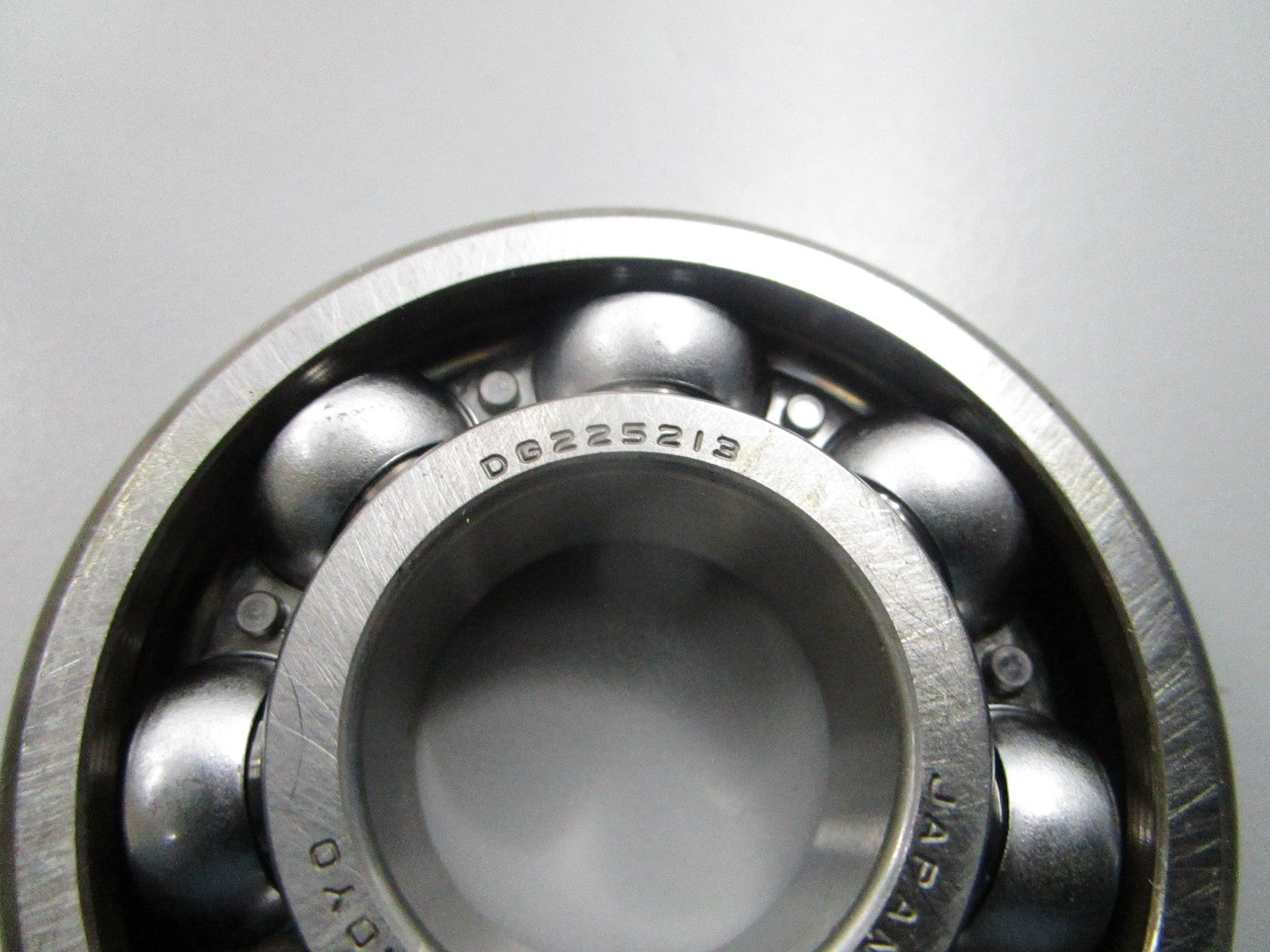 NEW OEM 93306-27211-00 Yamaha Bearing 0810