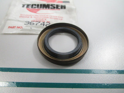 NEW OEM 36742 Tecumseh Oil Seal 0810