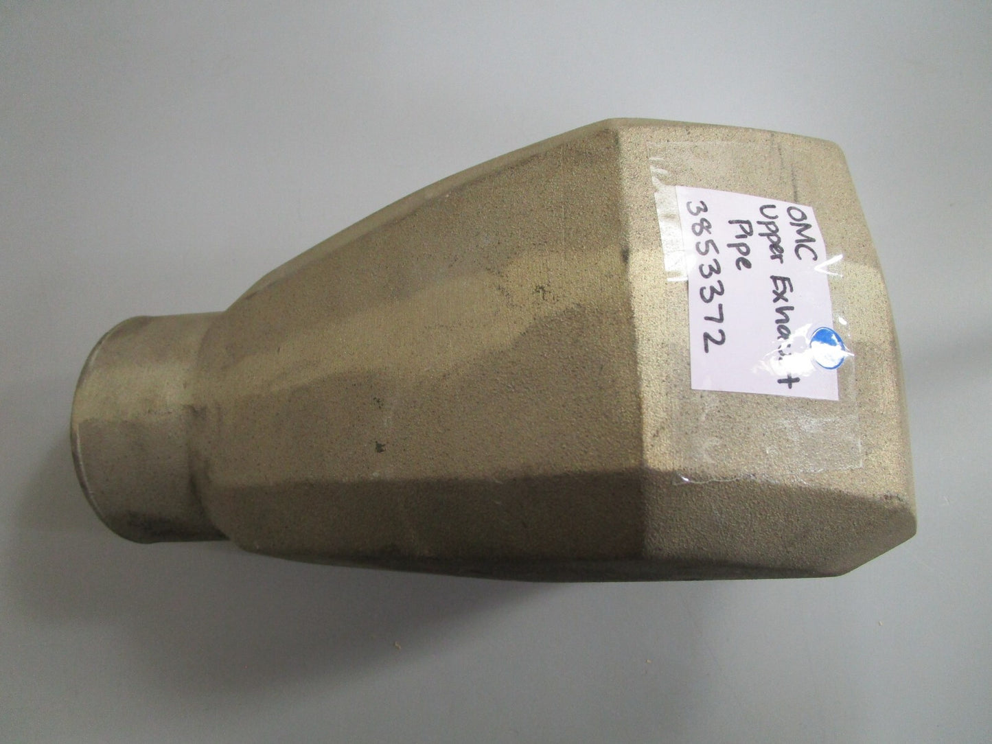 *NEW OEM* 0820 OMC Johnson Evinrude Upper Exhaust Pipe 3853372