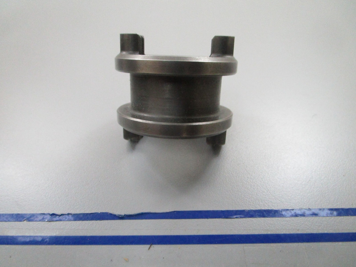 *NEW OEM* 0810 OMC Johnson Evinrude Clutch Dog 312054 0312054