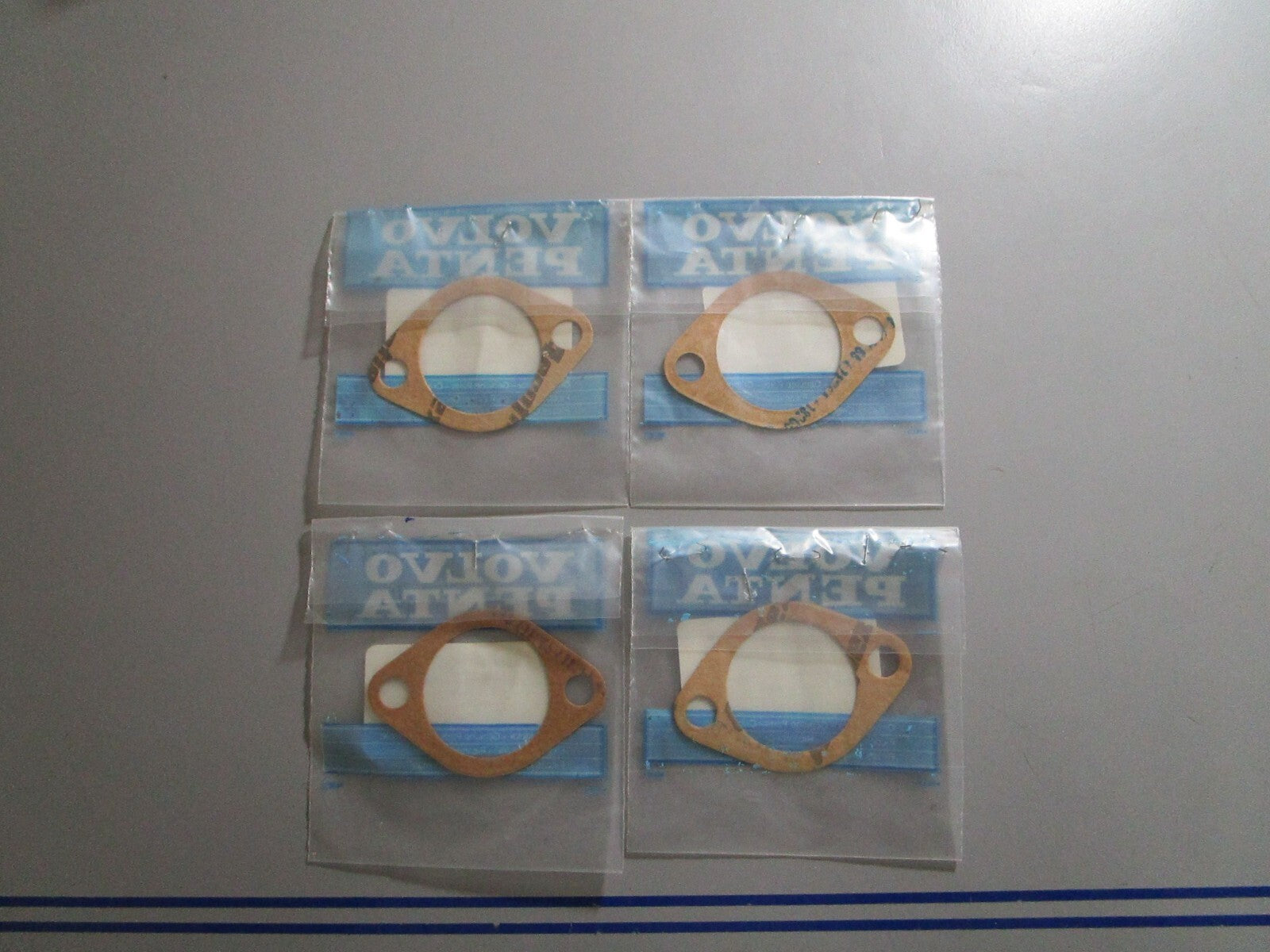 *NEW OEM* (LOT OF 4) 0770 Volvo Penta Desc Gasket 418265-5