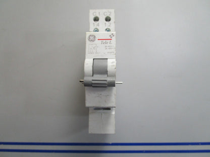 *NEW* 0820 GE Tele L Circuit Breaker 672573