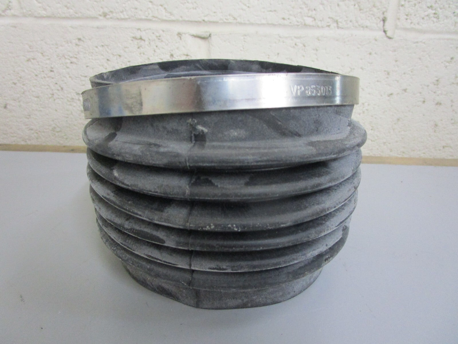 *NEW OEM* 0820 Volvo Penta Rubber Bellow 875827
