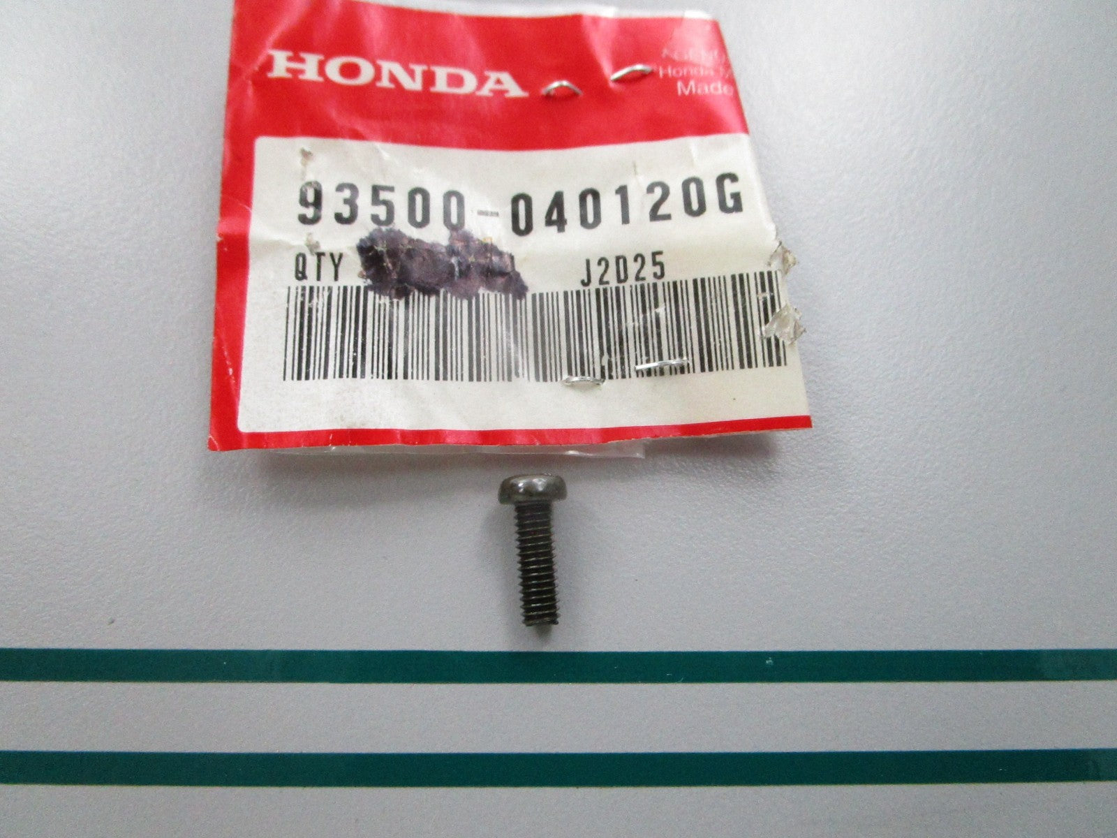 NEW OEM 93500-040120G Honda 4 x 12 Pan Screw 0810