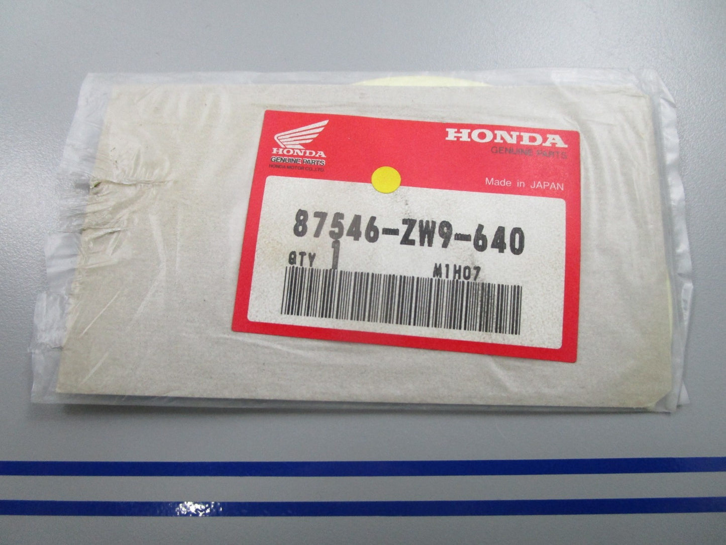 *NEW OEM* 0810 Honda Mark 87546-ZW9-640