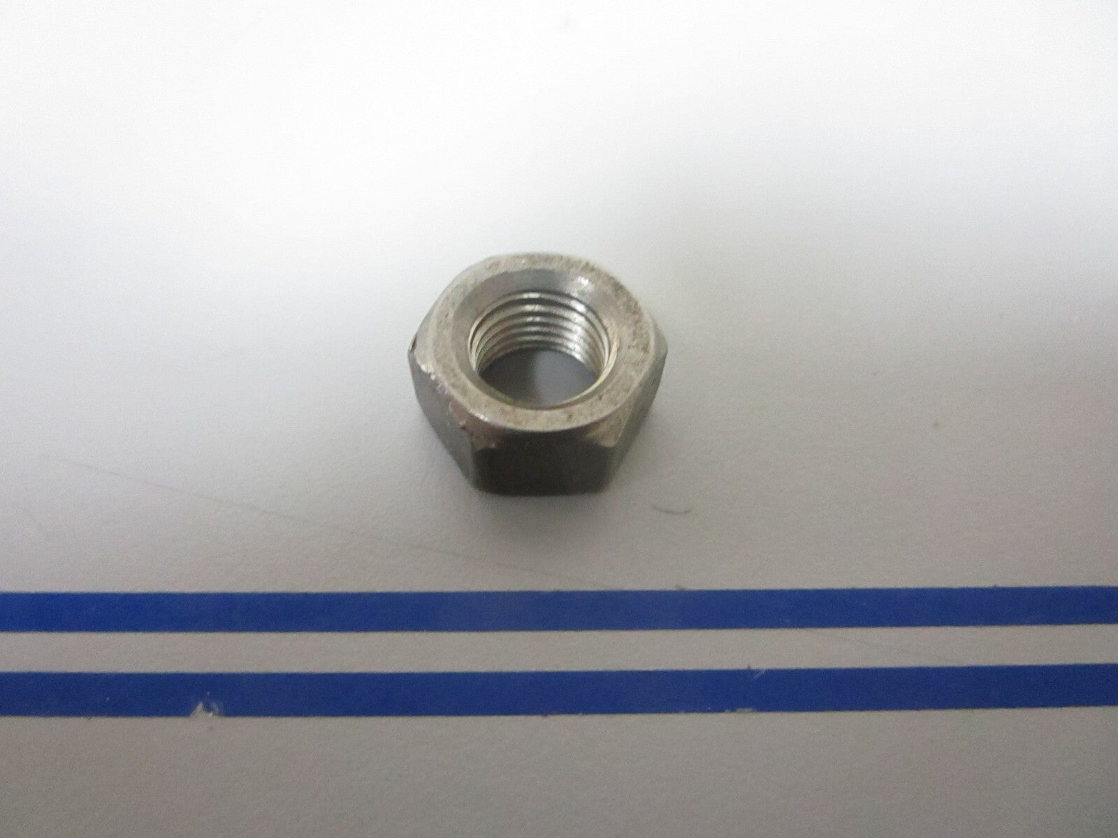 *NEW OEM* 0810 OMC Johnson Evinrude Nut 332291 0332291