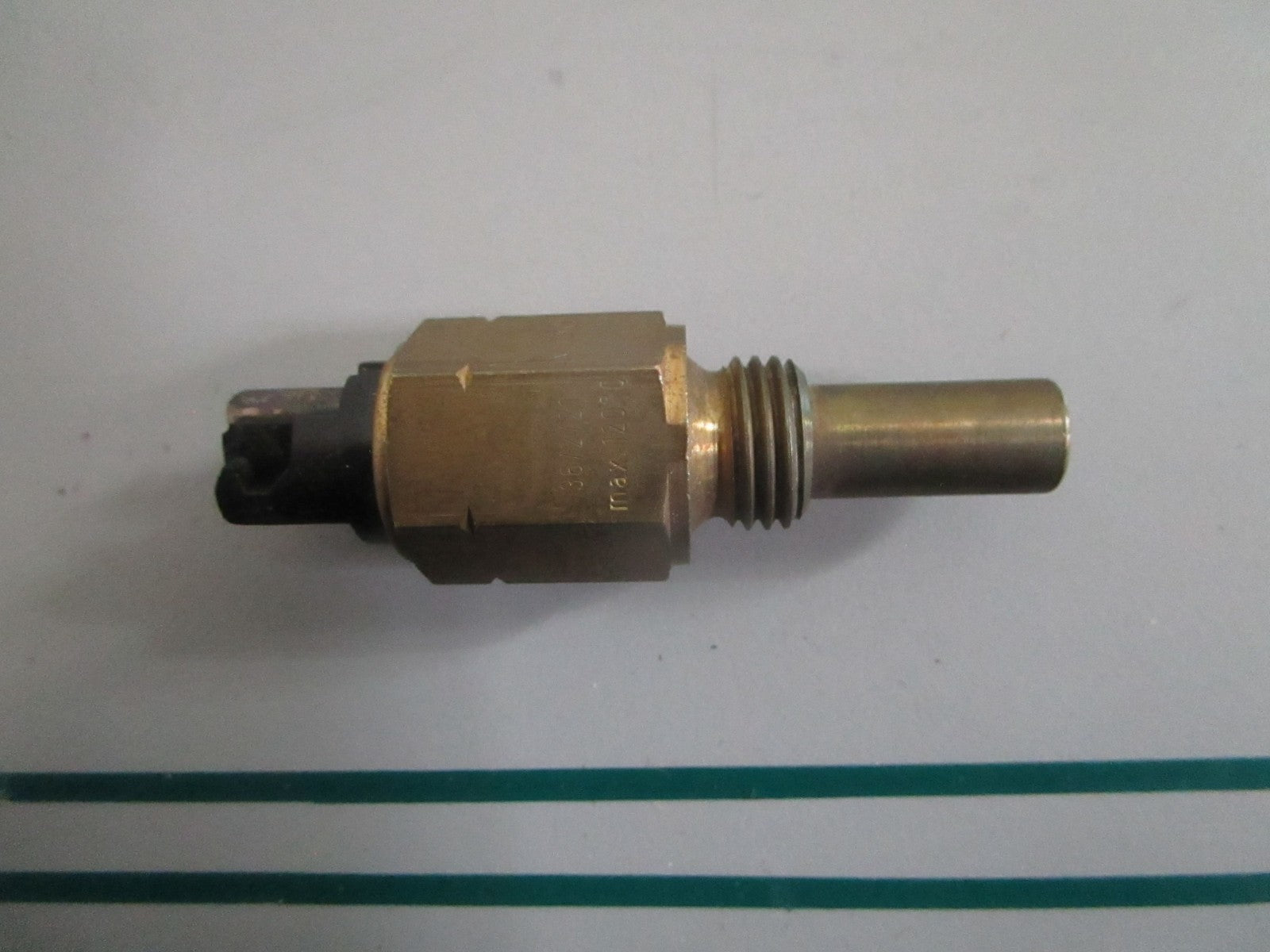 NEW OEM 0065451124 Mercedes-Benz Temperature Switch 0820
