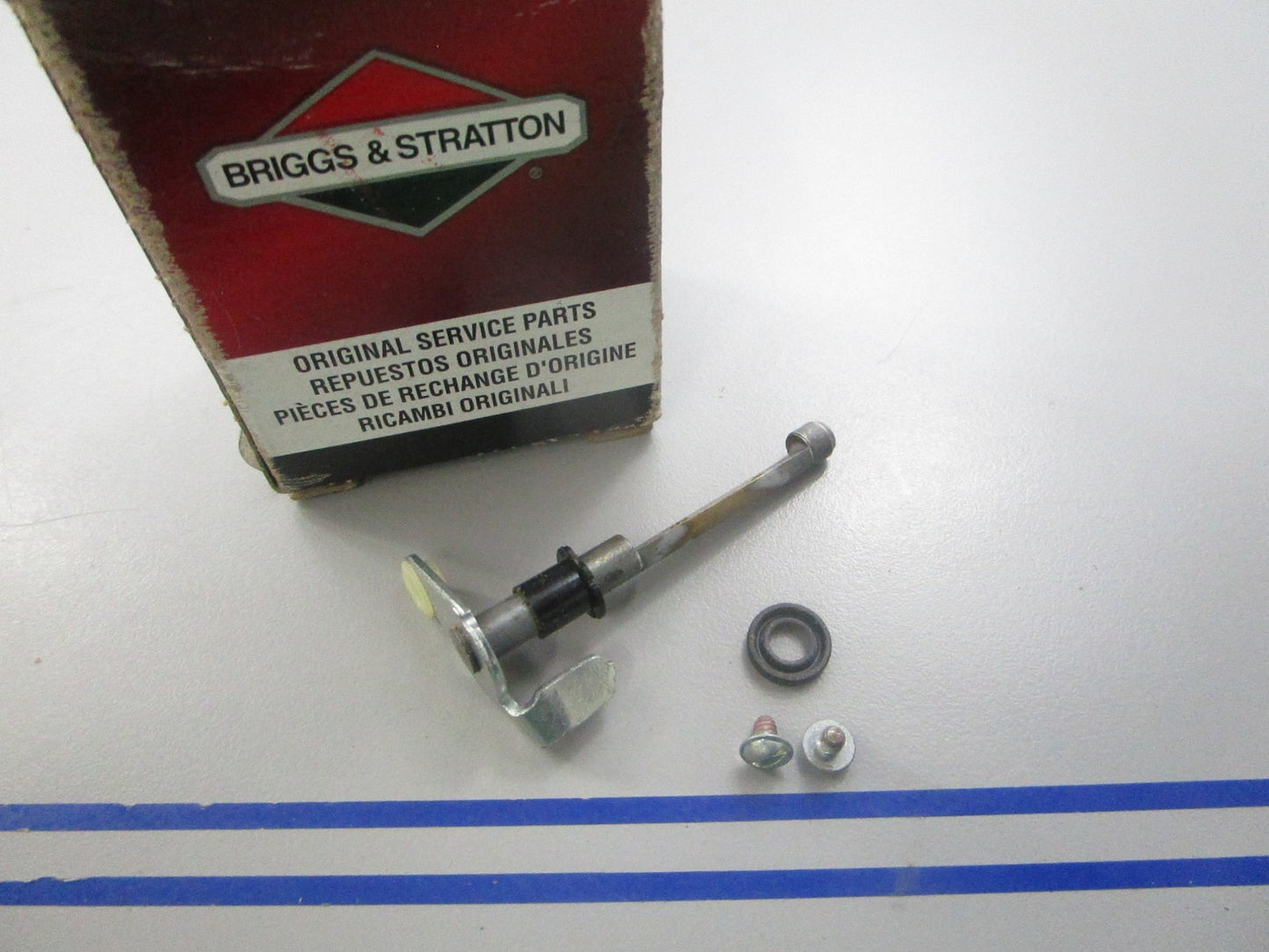 NEW OEM 494379 Briggs & Stratton Throttle Shaft Kit 0810