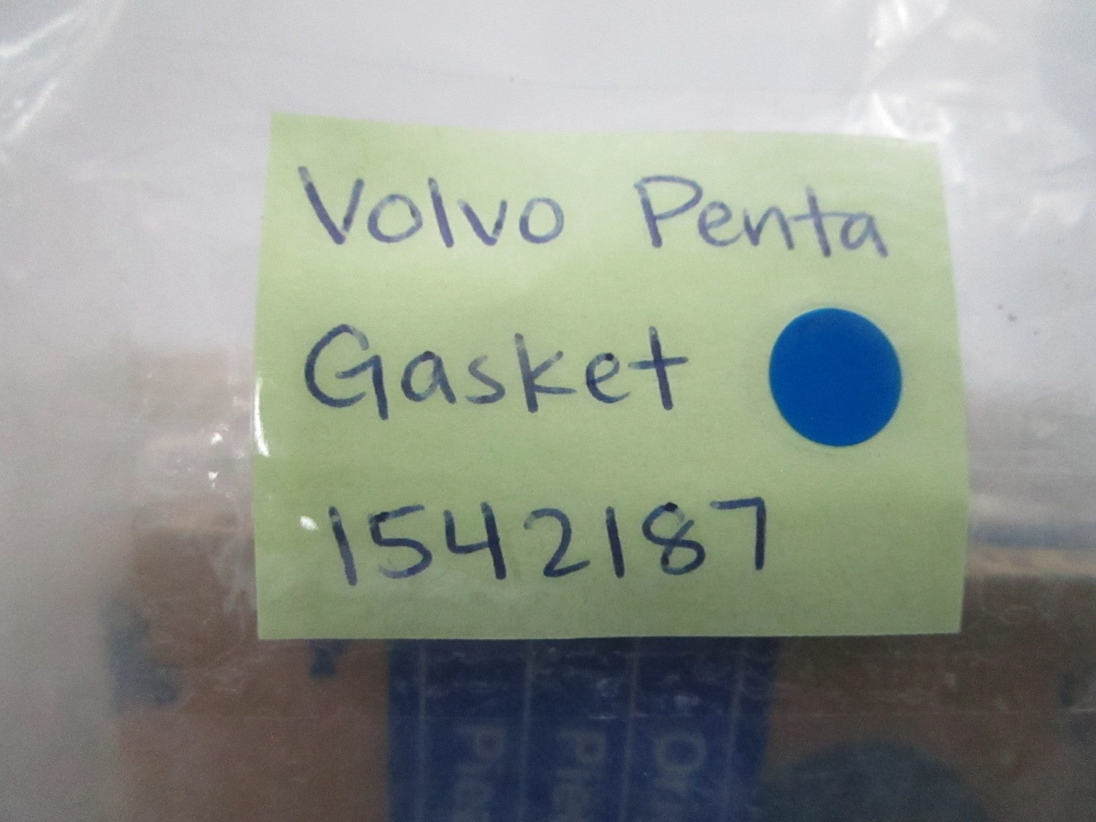 *NEW OEM* 0810 Volvo Penta Gasket 1542187
