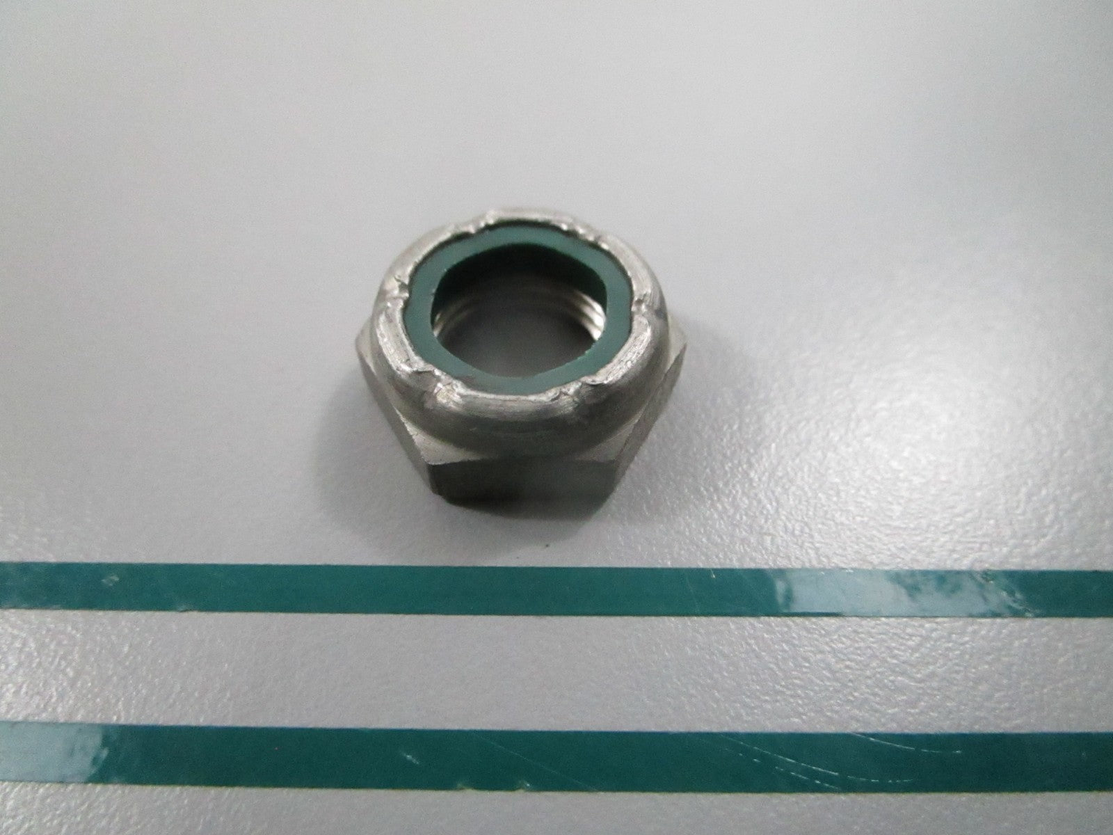 NEW OEM 122890 0122890 OMC Johnson Evinrude Locknut 0810