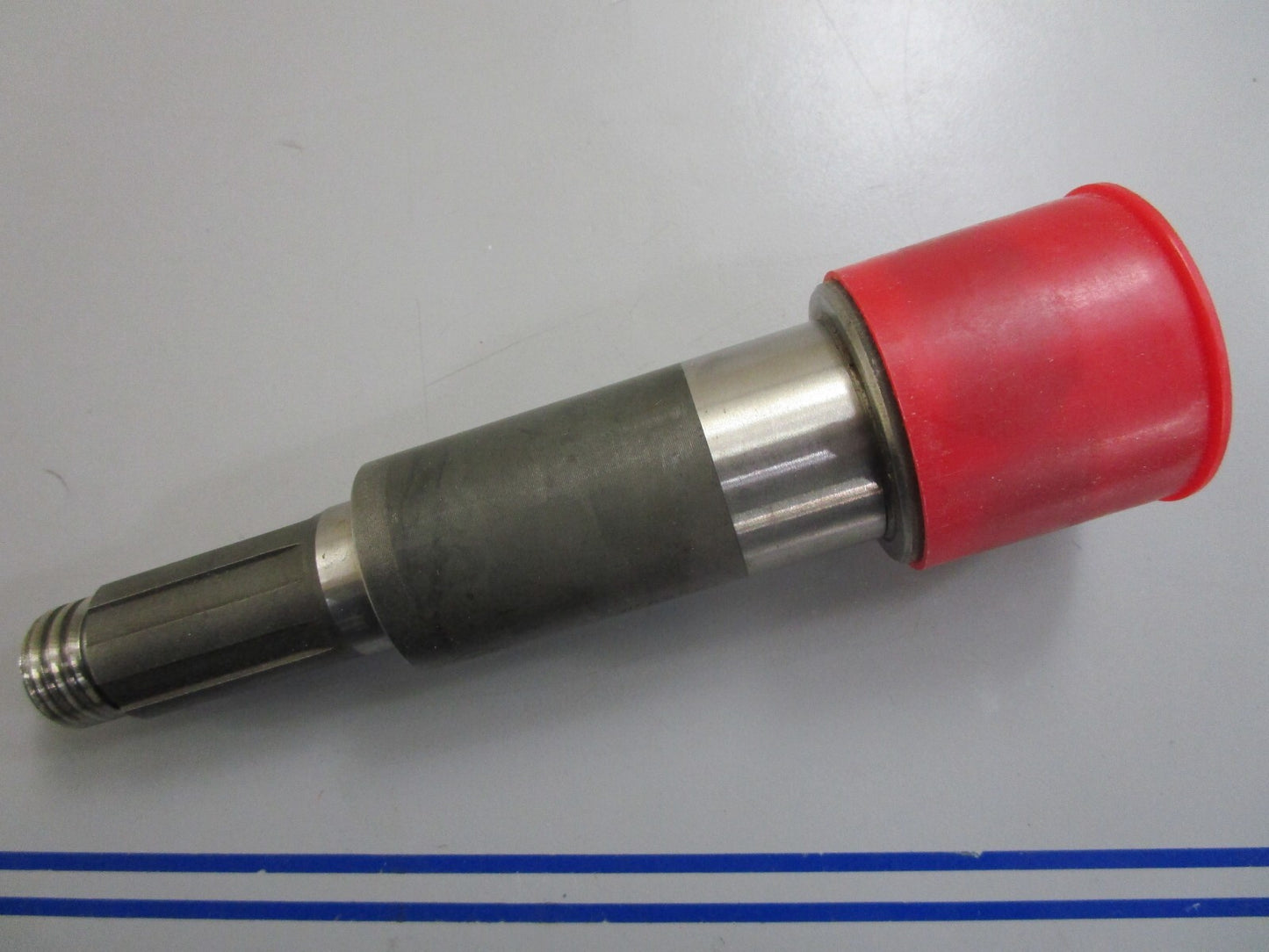 *NEW OEM* 0820 OMC Johnson Evinrude Shaft & Sleeve 382883 0382883