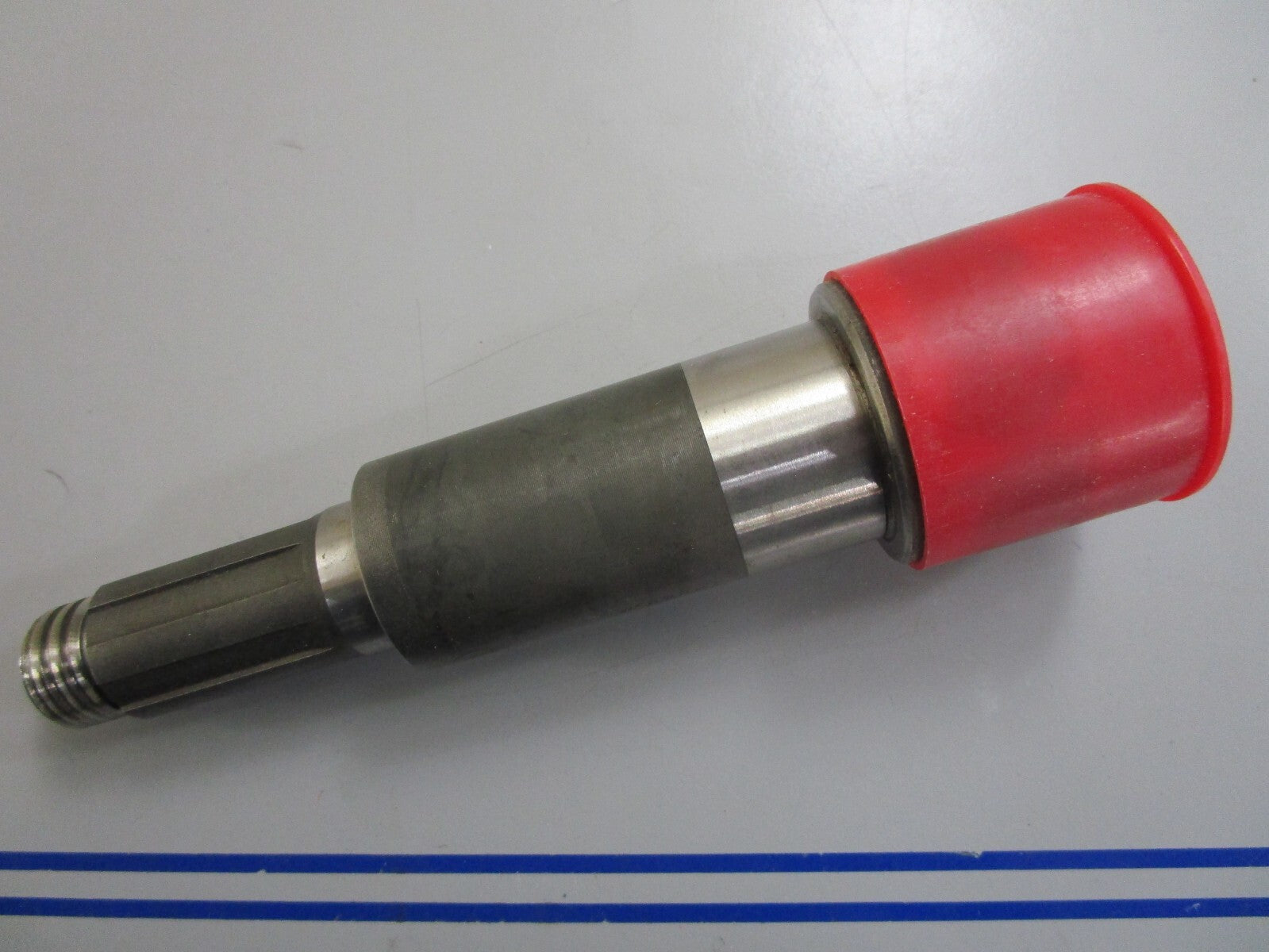 *NEW OEM* 0820 OMC Johnson Evinrude Shaft & Sleeve 382883 0382883