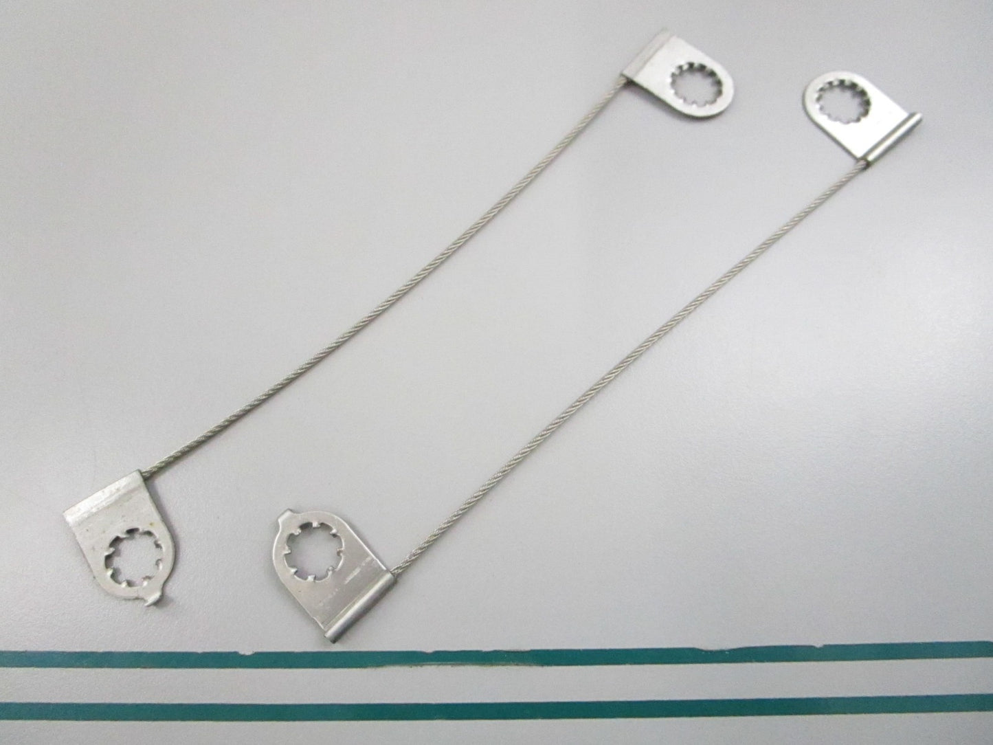 NEW OEM (LOT OF 2) 985394 0985394 OMC Johnson Evinrude Bond Lead 0810