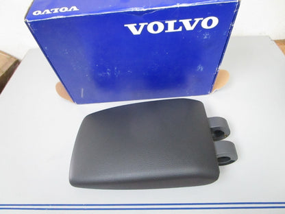 *NEW OEM* 0720 Volvo Penta 2001- 2004 Front Center Console Arm Rest 39895388