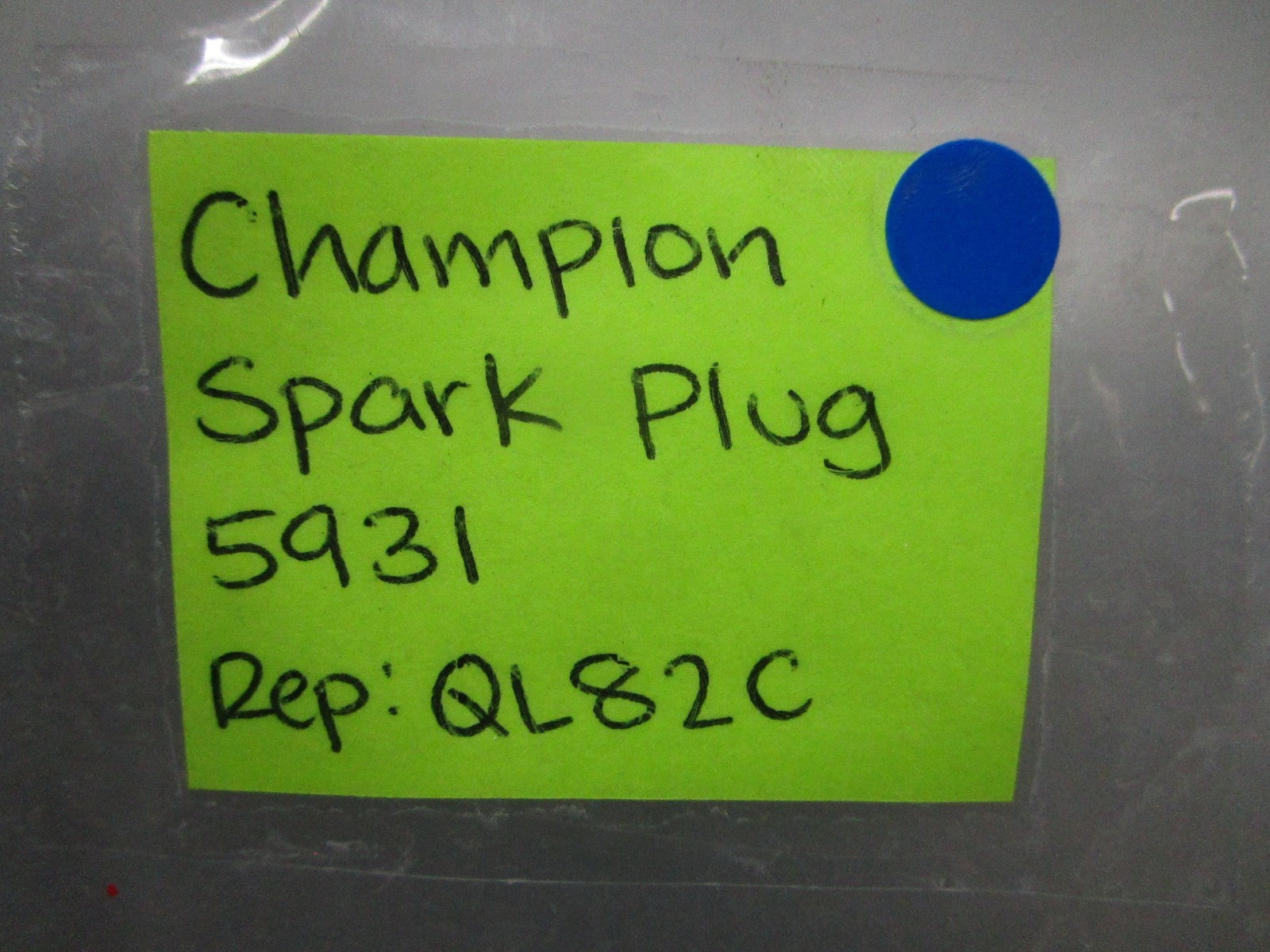 *NEW OEM* (LOT OF 4) 0820 Champion Spark Plug 5931 Replaces: QL82C