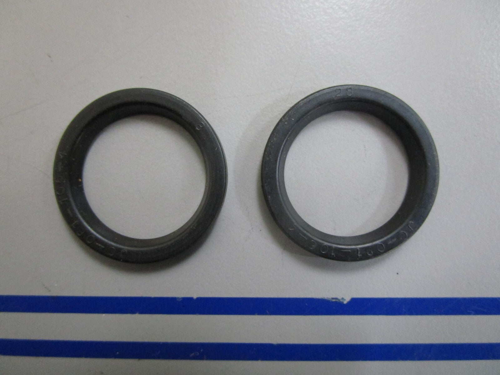 *NEW OEM* (LOT OF 2) 0810 Mercury Quicksilver Seal 26-32540