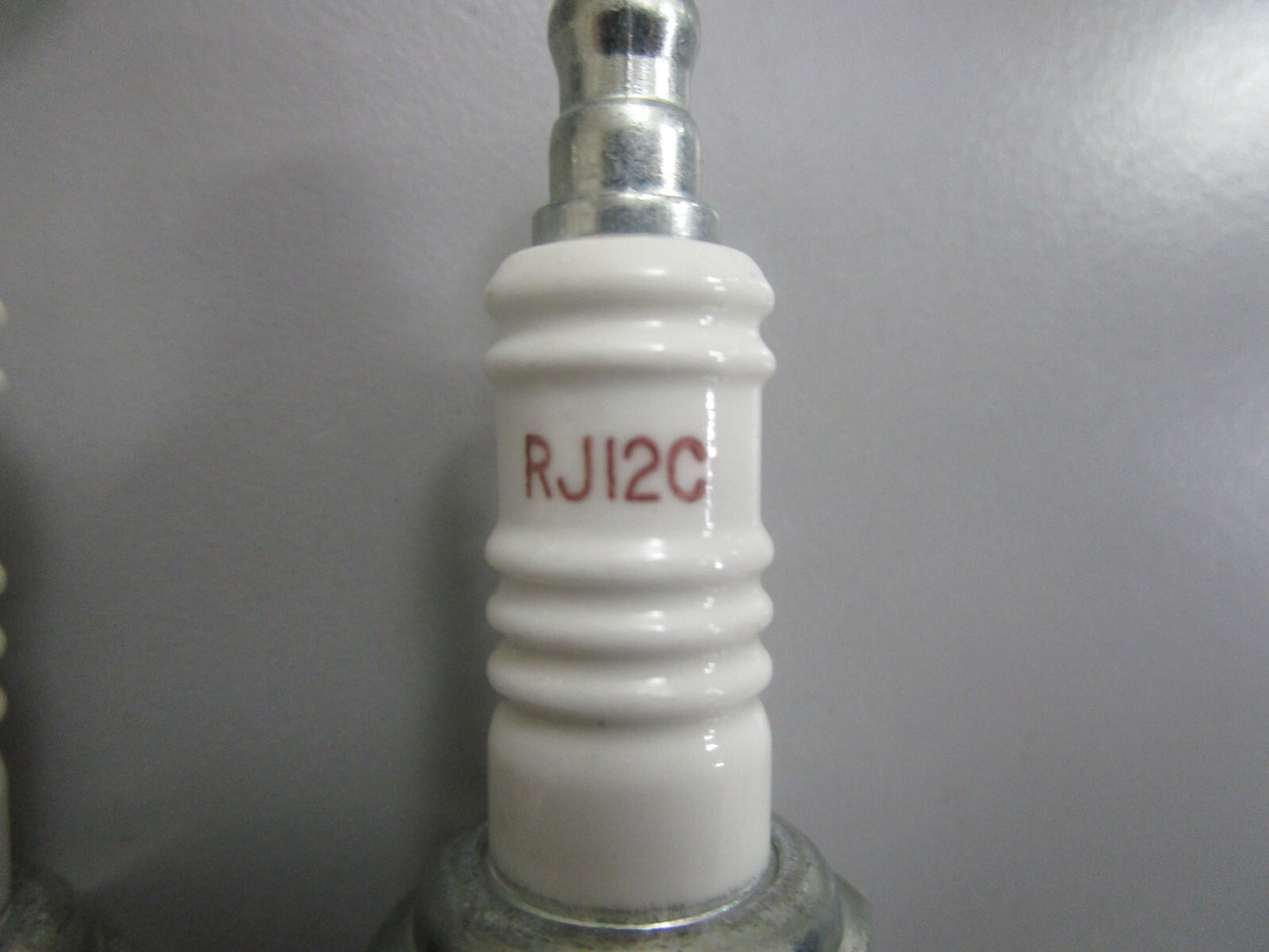 *NEW* (LOT OF 8) 0810 Champion Spark Plug RJ12C
