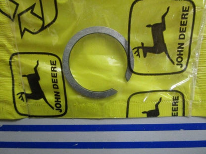 *NEW* 0770 John Deere Snap Ring R26220