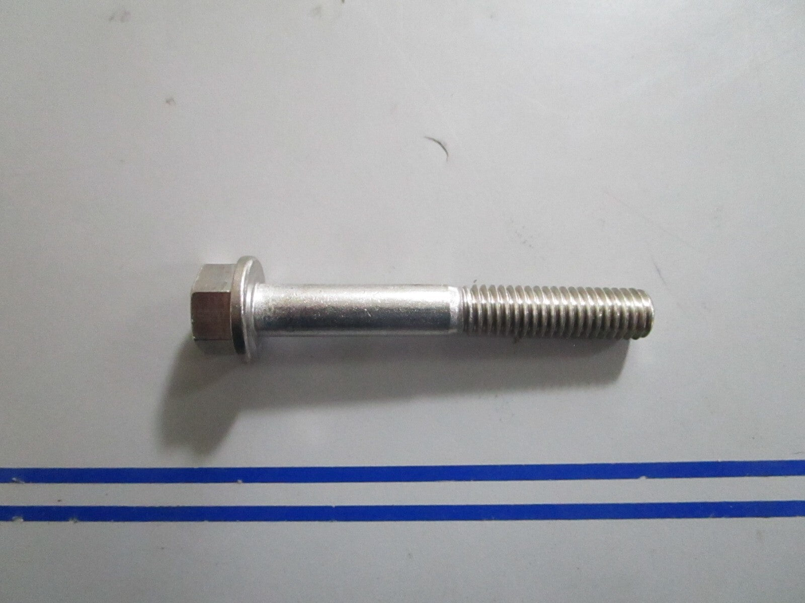 *NEW OEM* 0810 OMC Johnson Evinrude Screw 3854805