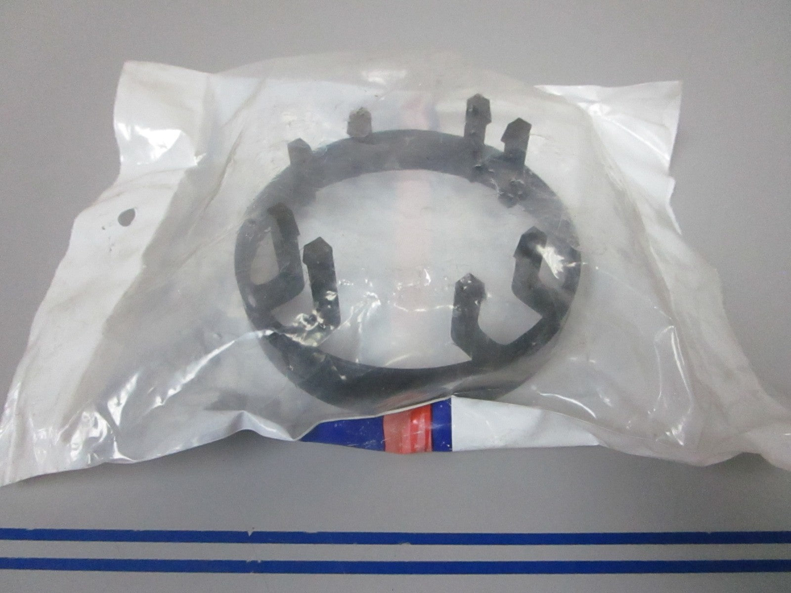 *NEW OEM* 0720 OMC Johnson Evinrude Shooter Weed Ring 126669 0126669