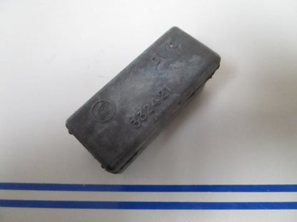 *NEW OEM* 0810 OMC Johnson Evinrude Rubber Mount 332421 0332421