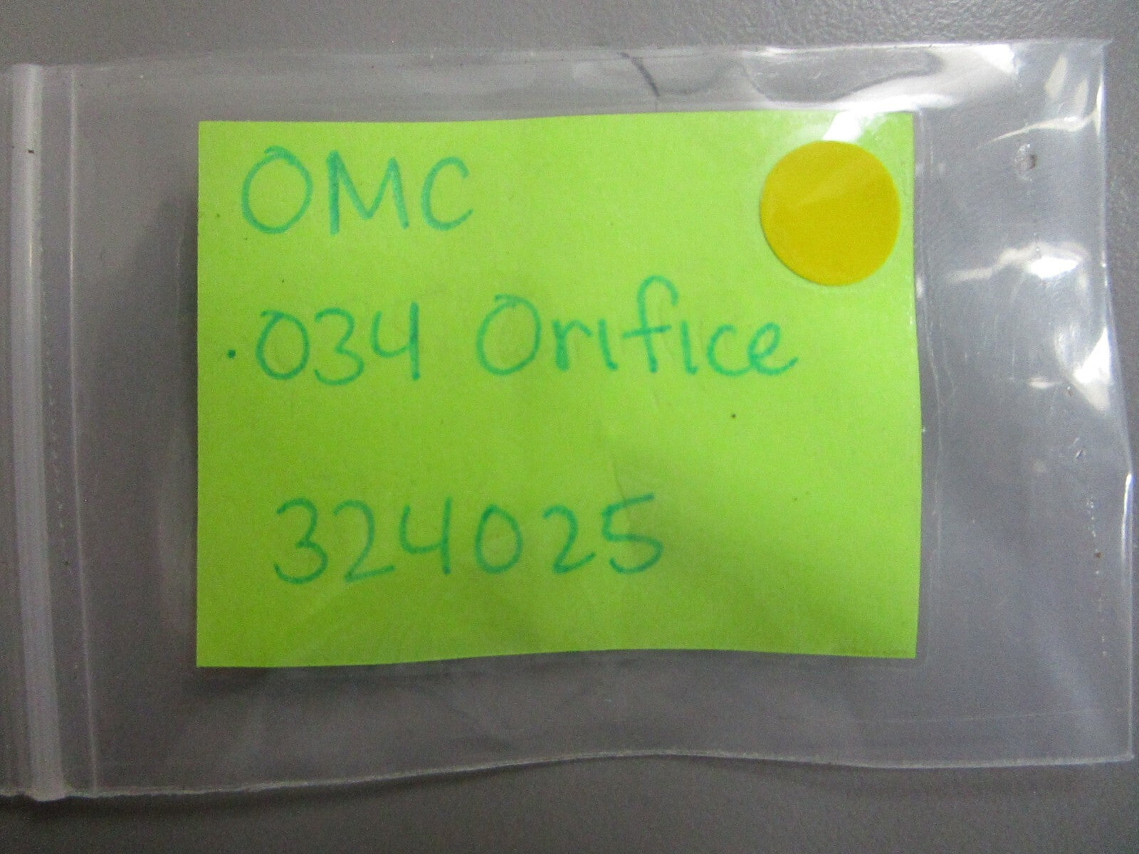 *NEW OEM* 0810 OMC Johnson Evinrude .034 Orifice 324025 0324025