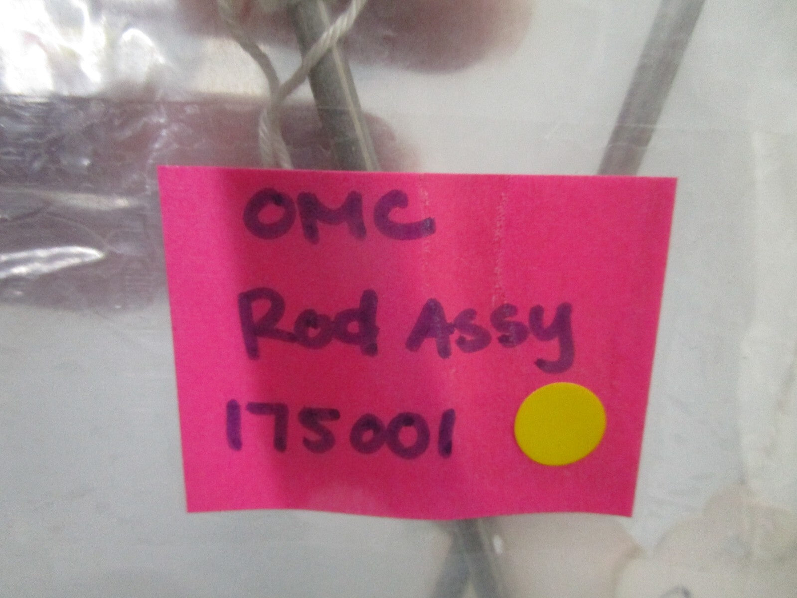 *NEW OEM* 0810 OMC Johnson Evinrude Rod Assembly 175001 0175001