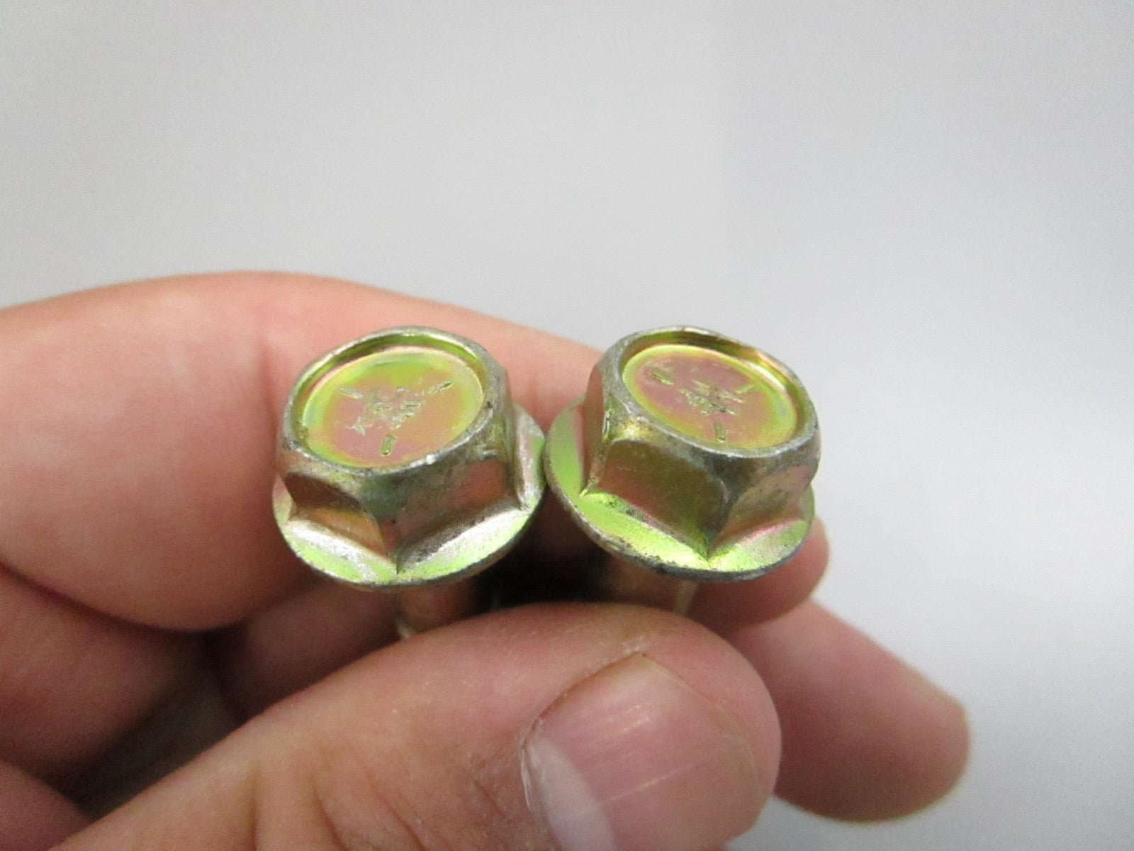 NEW OEM (LOT OF 2) 7518425 Polaris Screw 0810